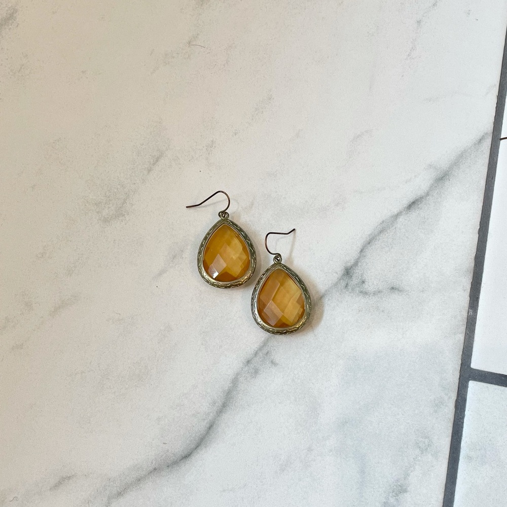 Amber and gold drop earrings